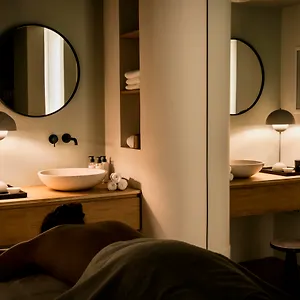 Hotel National Des Arts Et Métiers, Parijs