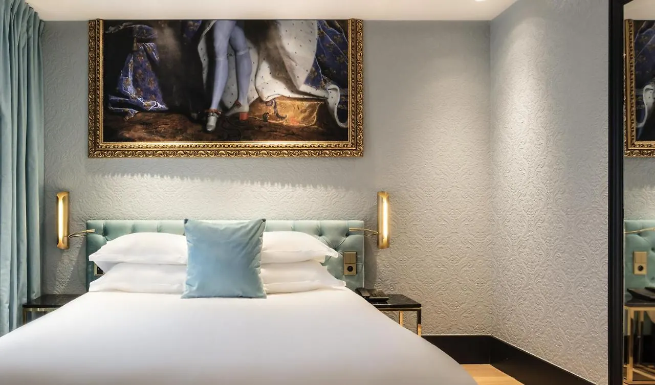 Hotel Eiffel Petit Louvre Paříž