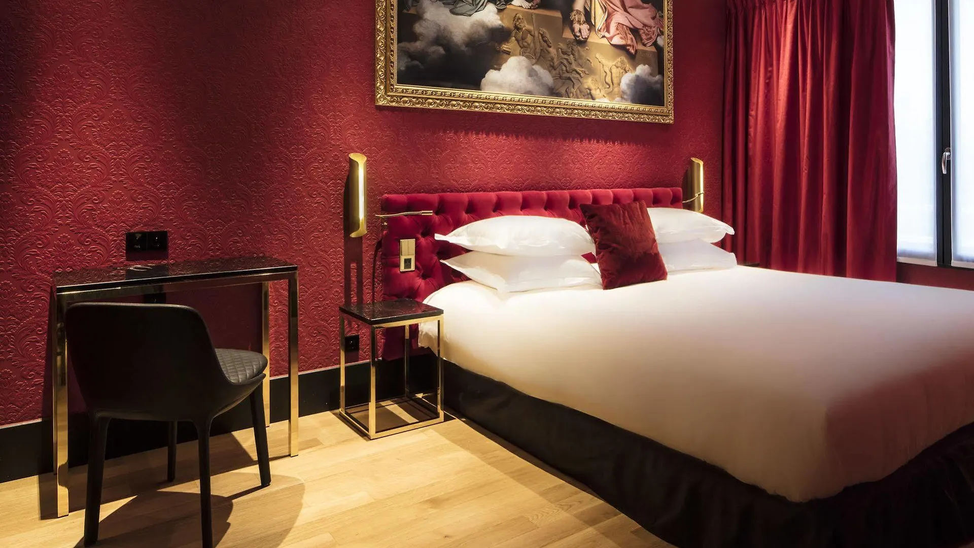 Eiffel Petit Louvre Hotel Paris